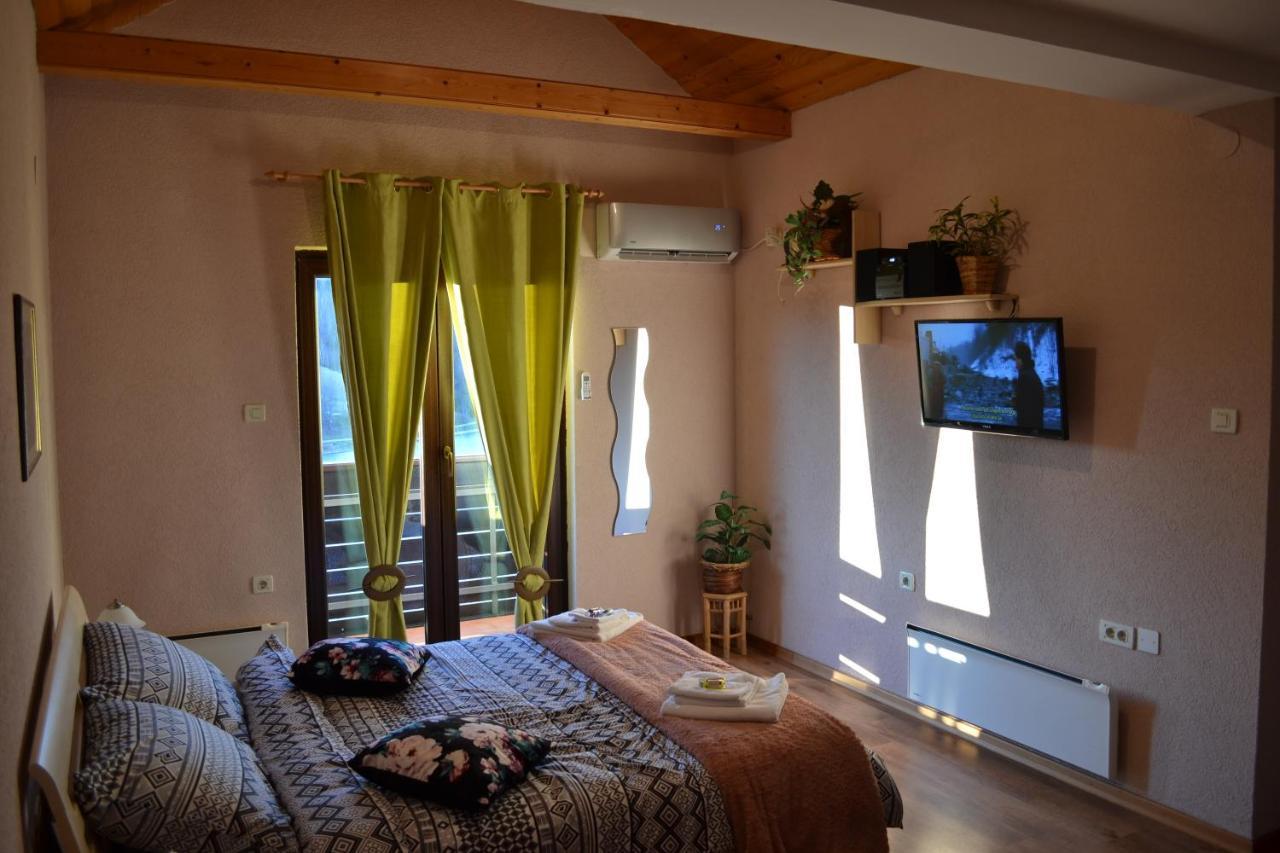 Apartament Madora - For Two In Fuzine, Near The *